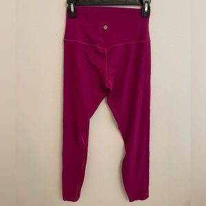 Hot Pink Lululemon aligns